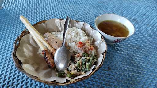 Warung Lesehan Tepi Sawah 5