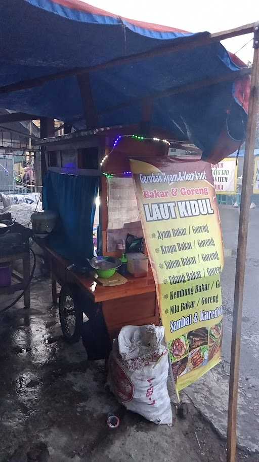 Gerobak Ayam & Ikan Bakar/ Goreng 3