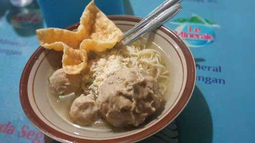 Mie Bakso Goyang Lidah Mas Kasdi 9