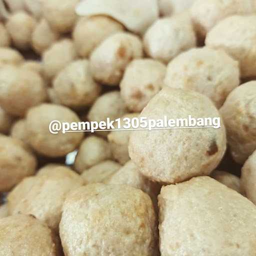 Pempek 1305 Palembang 1