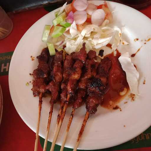 Sate Solo Pak Komar 4