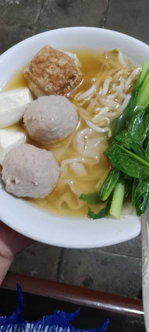 Warung Razan Mie Baso Ikan 5