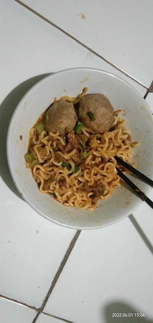 Mie Bakso Teh Widia 1