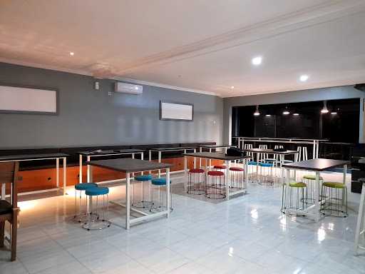 Tirta Permata Cafe & Resto 8