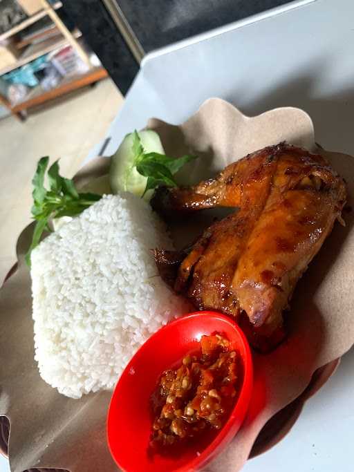 Ayam Penyet Mbak Tari 10