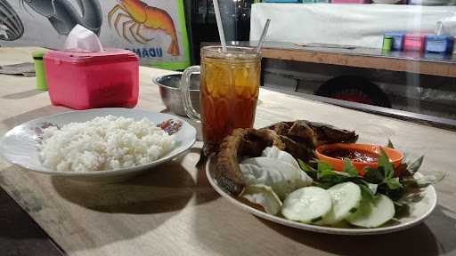 Lesehan Lanang Seafood 8