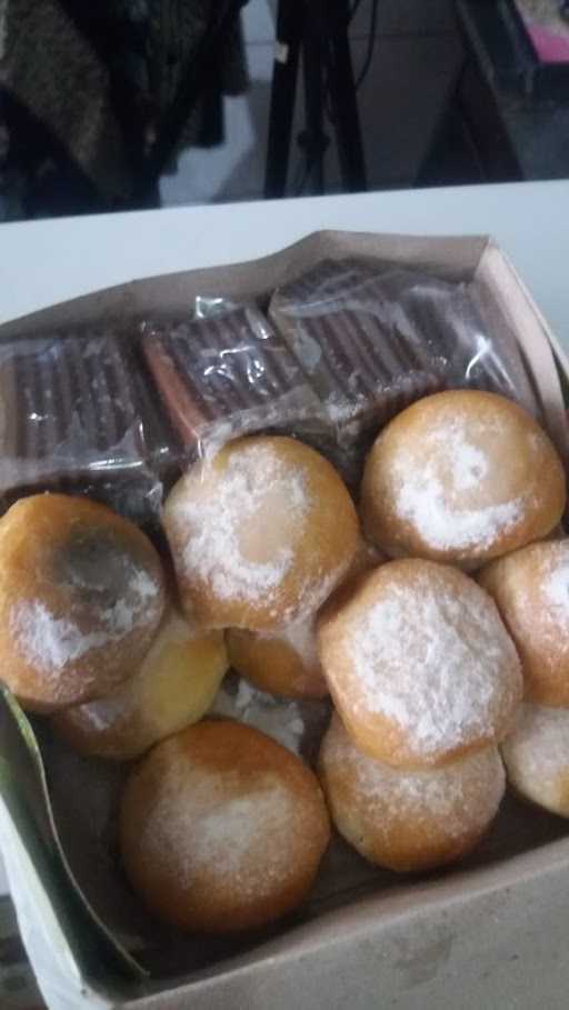 Dhiffa Donat 4