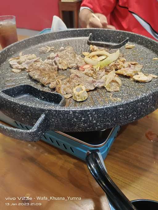 Mamikabbq Korean Grill Cafe Demak 9