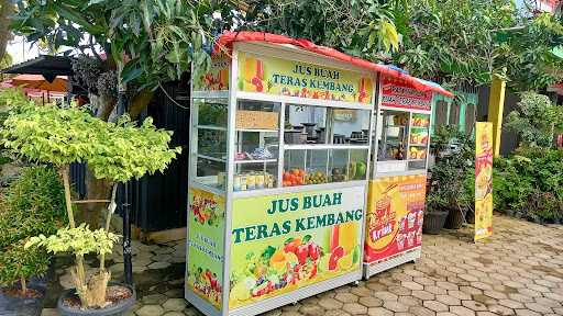 Jus Buah Teras Kembang 3