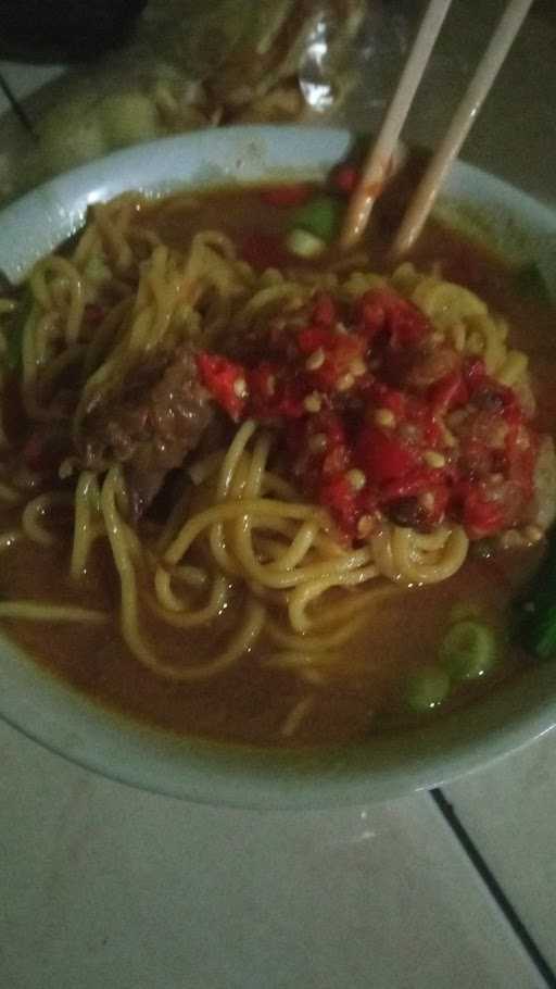 Pak Min Meatball And Chicken Noodle 7