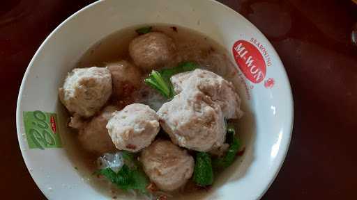 Pak Min Meatball And Chicken Noodle 4