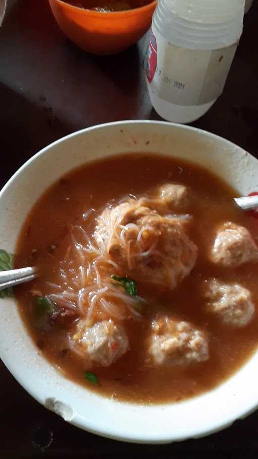 Pak Min Meatball And Chicken Noodle 5