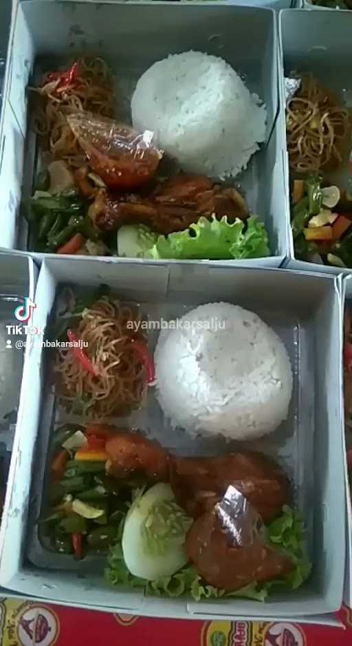 Warung Makan Ayam Bakar Salju 4