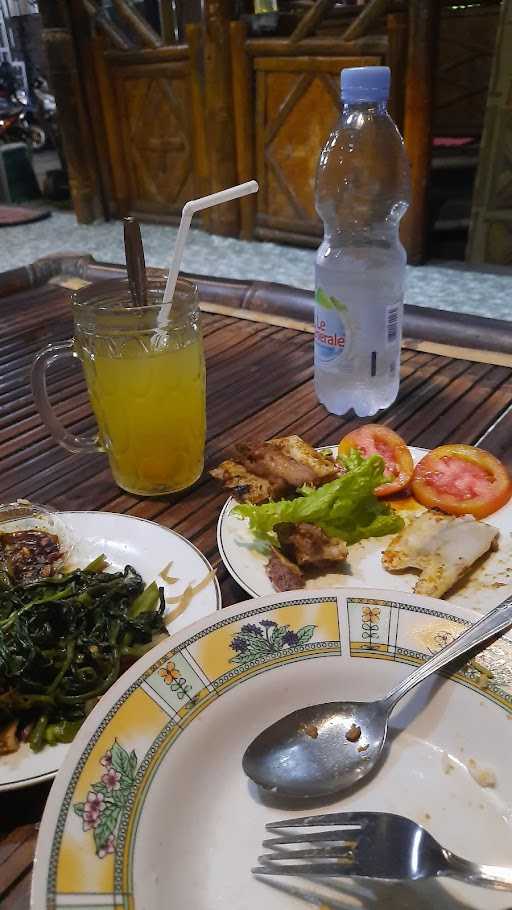 Warung Ndeso Sarwo Eco 9