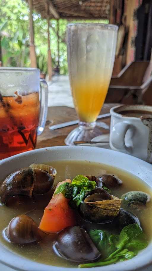 Belimbing Resto Dan Cafe 10