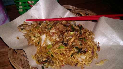 Warunk Mie Ayam Tempel Ceria 9