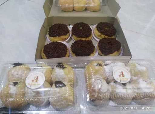 Amry Food Pastry 6