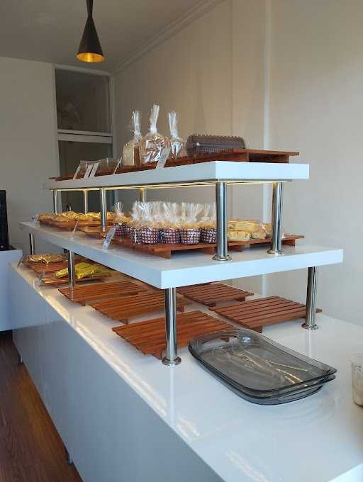 Capucine Bakery Padangsambian 6