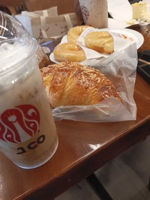 J.Co Teuku Umar 8