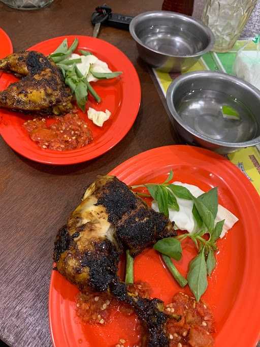 Ayam Bakar Wo Ai Ni 1