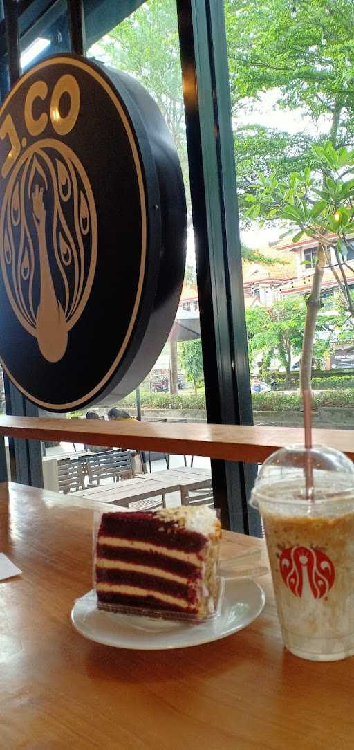 J.Co Donut & Coffee Level 21 Mall Bali 2