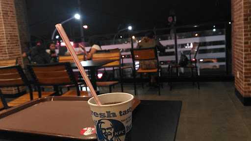 KFC - Simpang Enam Teuku Umar 1