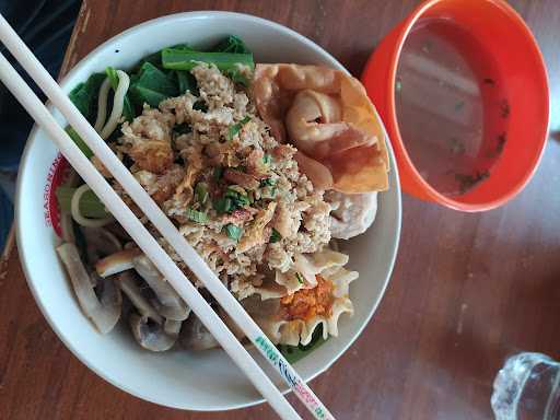 Pesona Bakso Balung 4