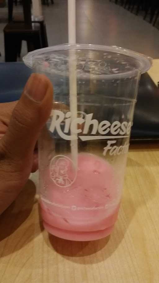 Richeese Factory Kebo Iwa 5