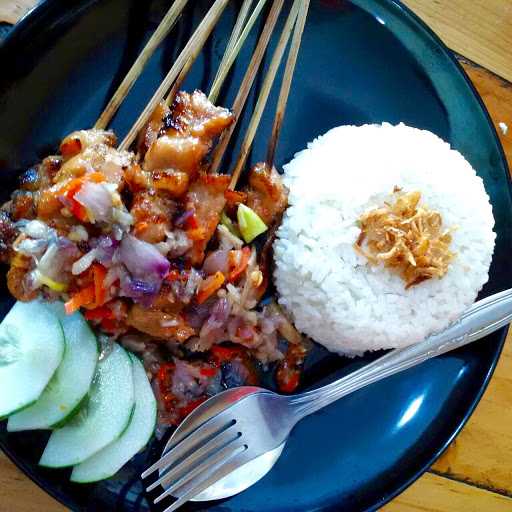 Sabo (Sate Ayam Babi Oka) 1