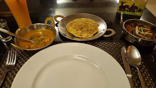 Sitara Indian Restaurant Denpasar 7