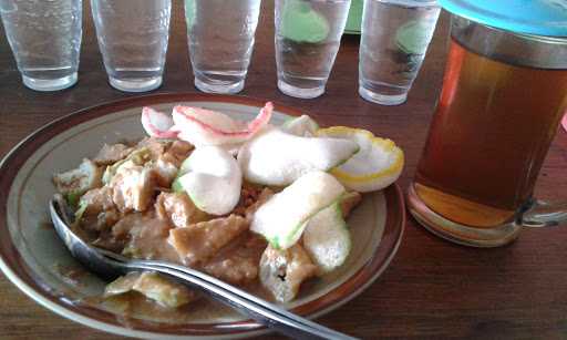 Soto Ayam & Gado-Gado Surabaya 4