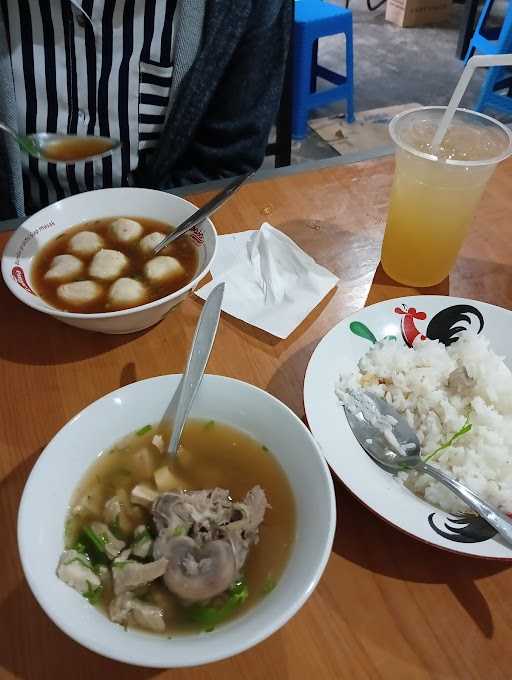 Soto/Bakso Babi Yan Tawan 8