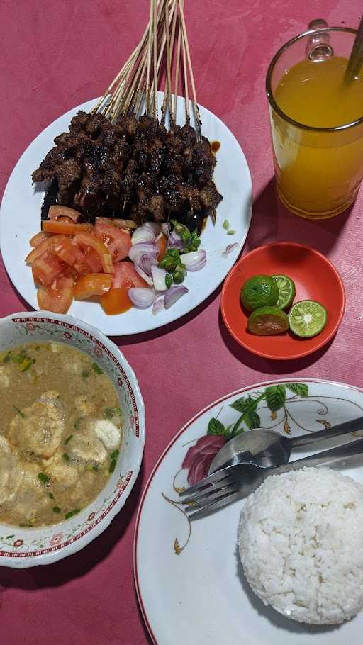 Tombo Luwe Sop Kaki Dan Sate Kambing 7