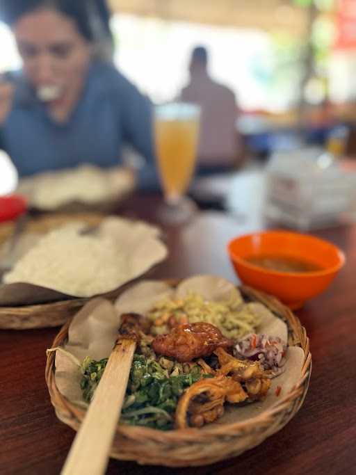 Warung Lawar Ayam Artha Jaya 7