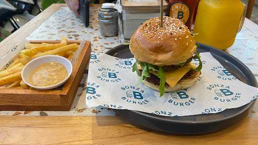 Bonza Burger Sanur 3