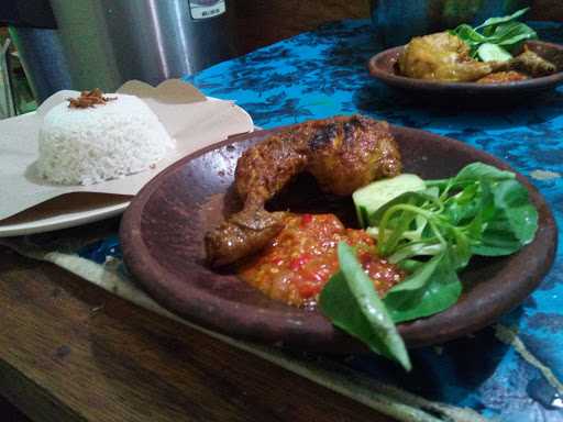 Nasi Uduk Ayam Bakar 1