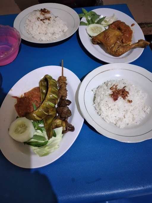 Nasi Uduk Do'A Ibu 10