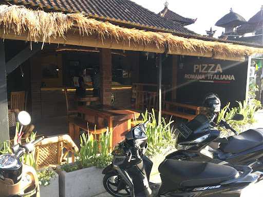 Pizza 'N Gooo Sanur 7