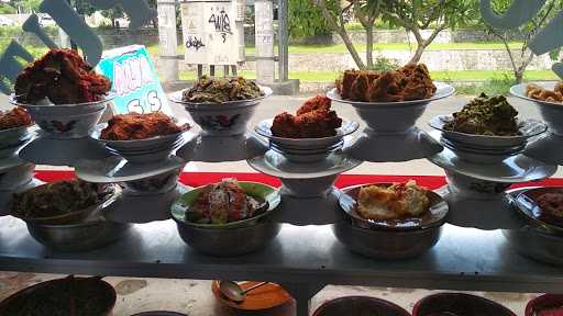 Rumah Makan Padang Pincuran Puti 4