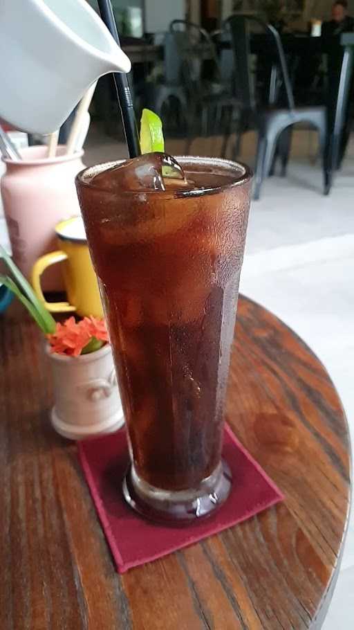 Saigon Cafe Sanur 7