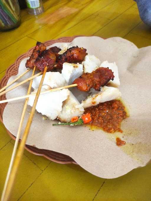 Sate Babi Bu Wayan 3