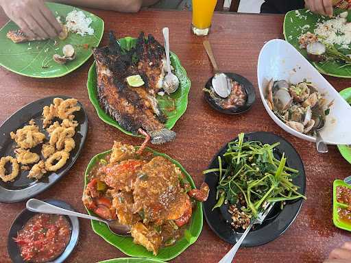 Seafood Bu Rini 7