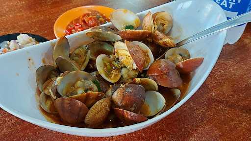 Seafood Bu Rini 4