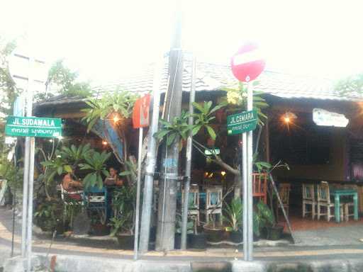 Warung Beach Breeze 8