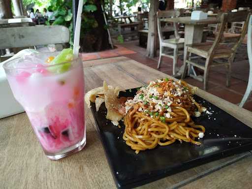 Warung Cinta Renon 7