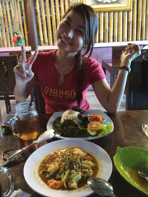 Warung Cinta Renon 6