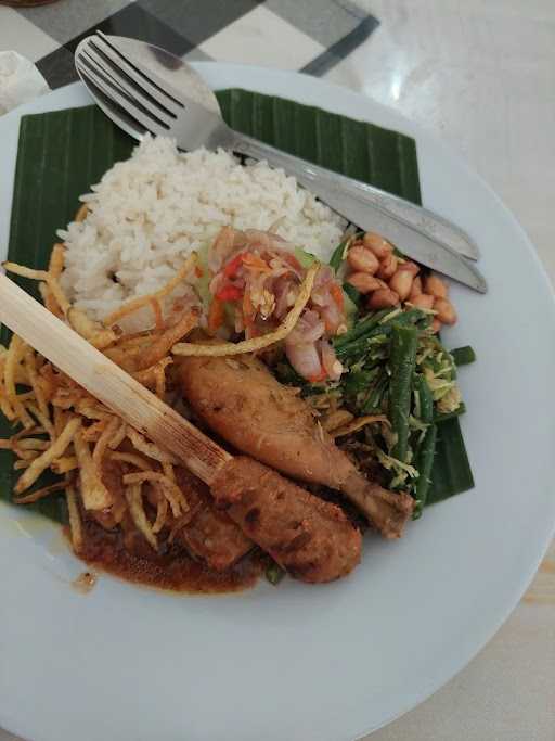 Warung Liku Nasi Bali - Ayam Betutu 10