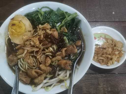 Warung Mamie Ada - Soto Betawi & Soto Mie Bogor 10