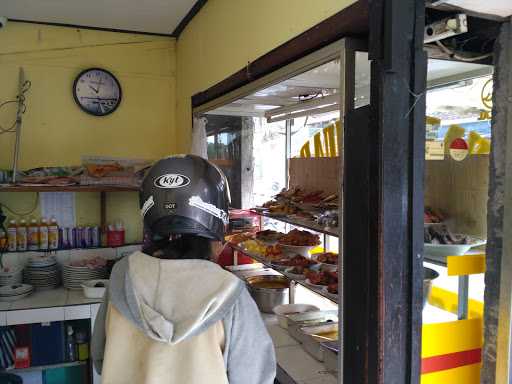 Warung Muaro Masakan Padang 3