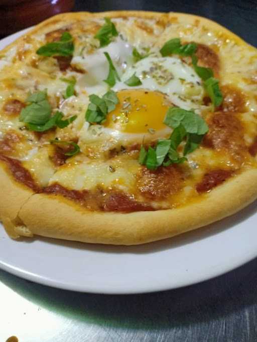 Warung Papa Pizza 6